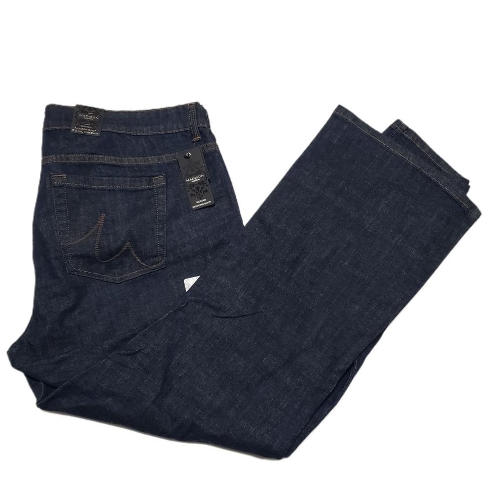 Madison Jeanswear Women's Jeans 18W Bootcut Blue Dark Stretch SK39A106